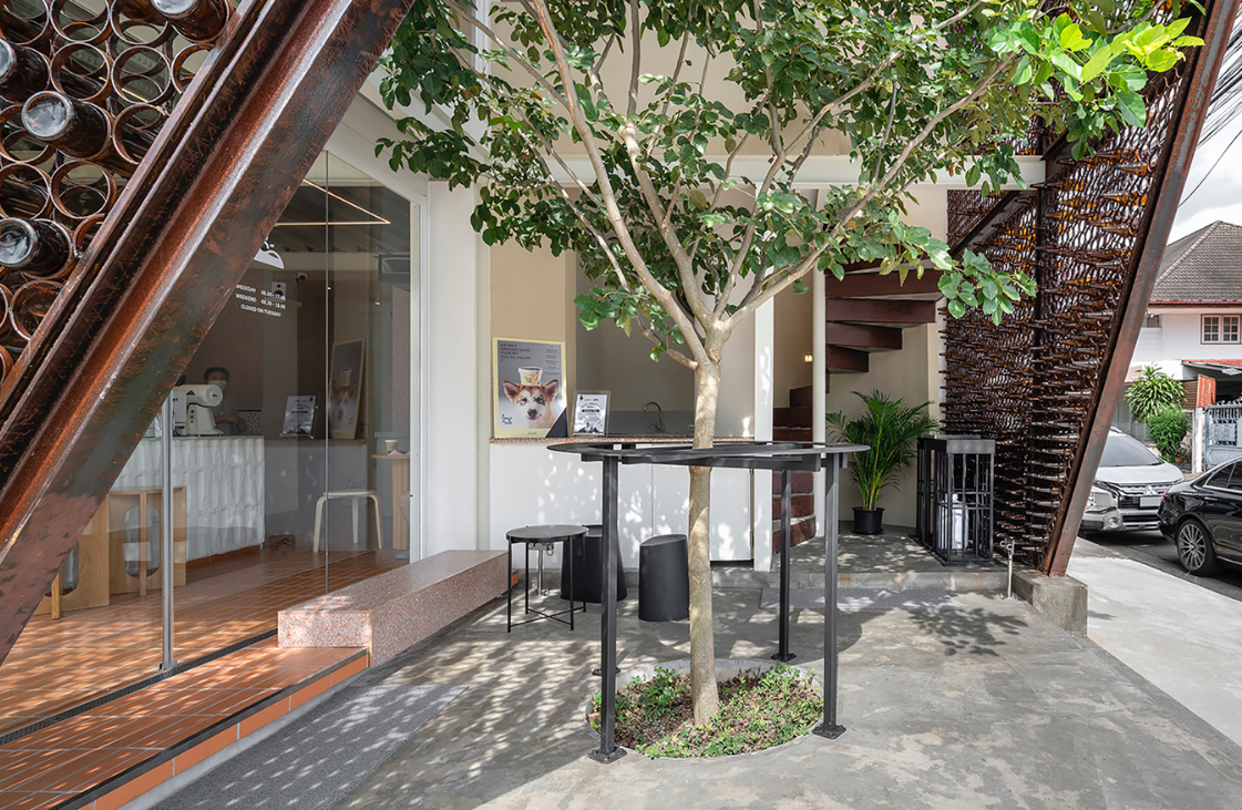 early.bkk：曼谷Sammakorn村的宠物友好环保咖啡馆