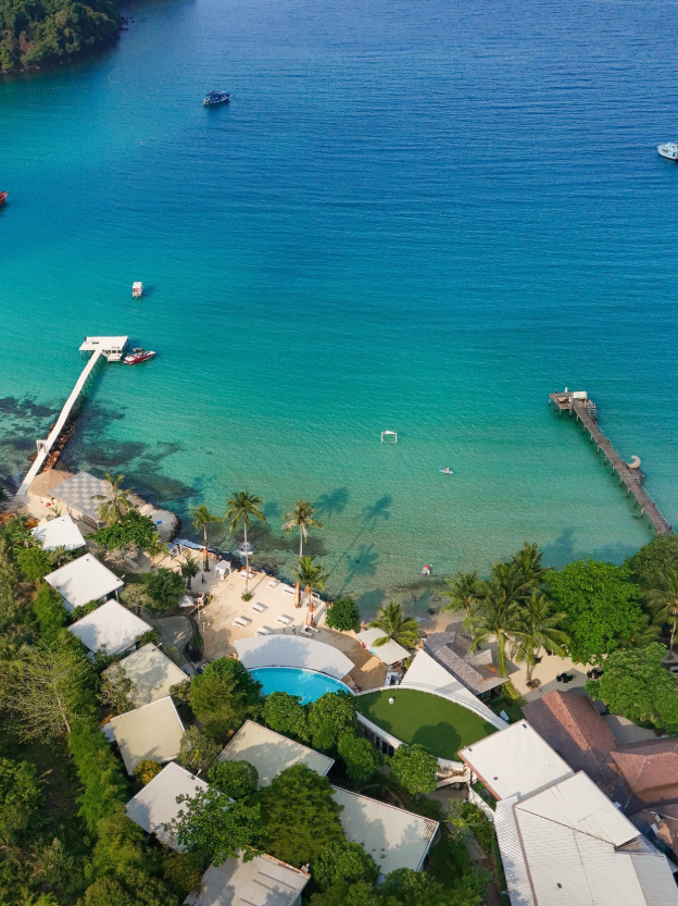 To The Sea The Resort Koh Kood海滨的家庭乐园与日落天堂