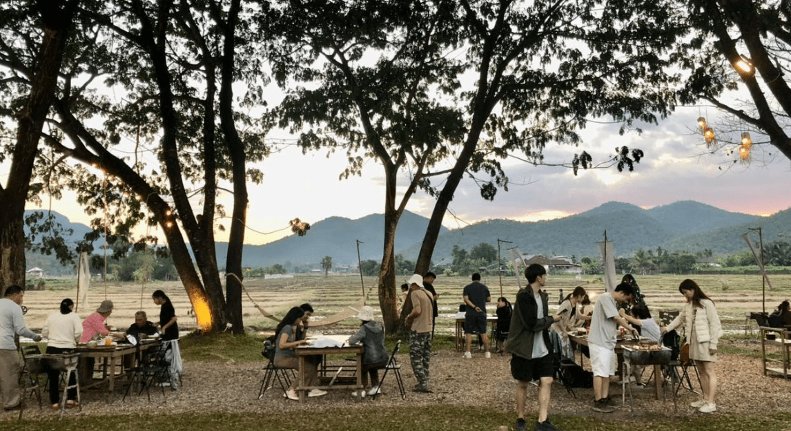 Siplor’s Bar：清迈稻田中的泰式美食与浪漫绿意