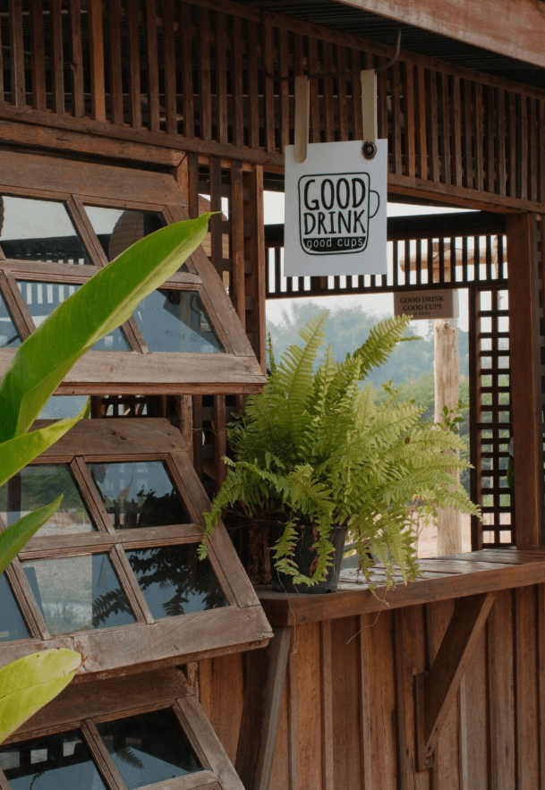 Good Drink Good Cups at Maetang：清迈大象咖啡厅的清新摄影与美食天堂