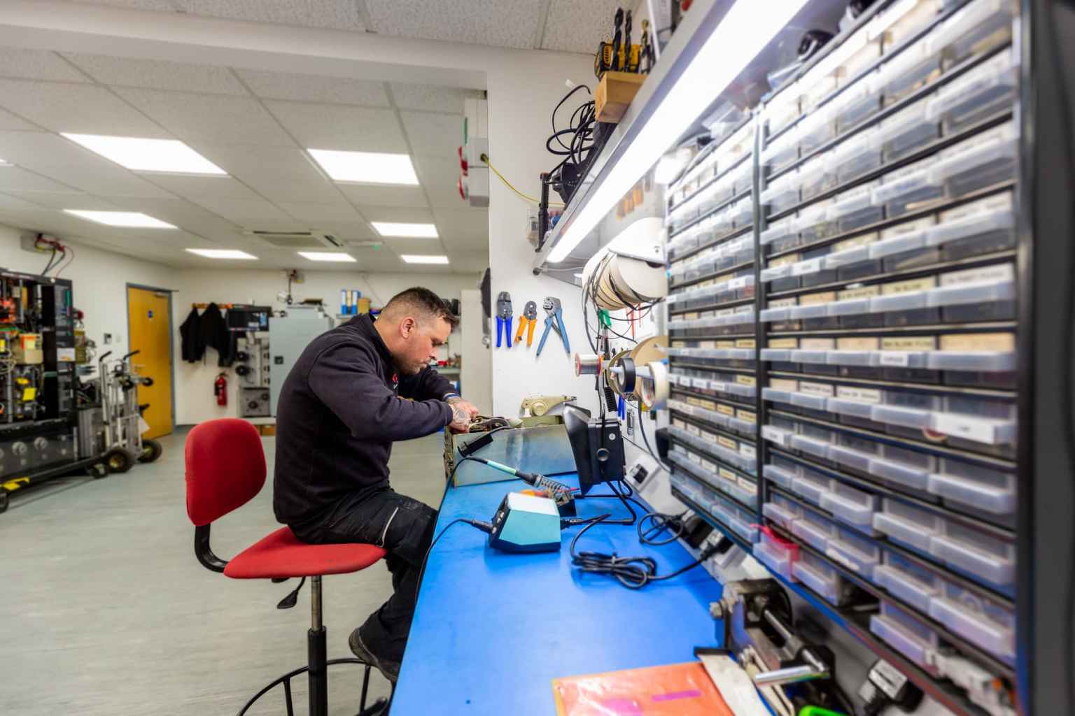 Industrial Machine Tool Service Support