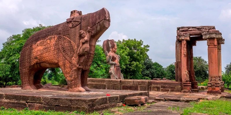 Varaha Temple & Ghat