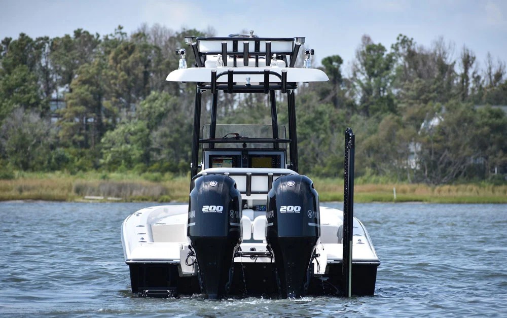 For the most comfortable ride, when running into a head sea you want to trim the bow down so the sharp forward sections of the boat do their work cleaving the waves. A Guide For Understanding Trim Tabs Yachts360