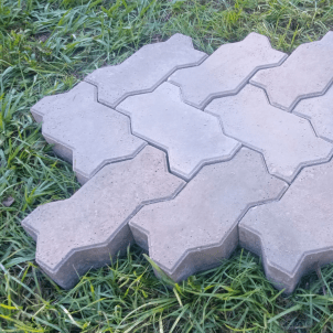 dynamic zigzag pavers