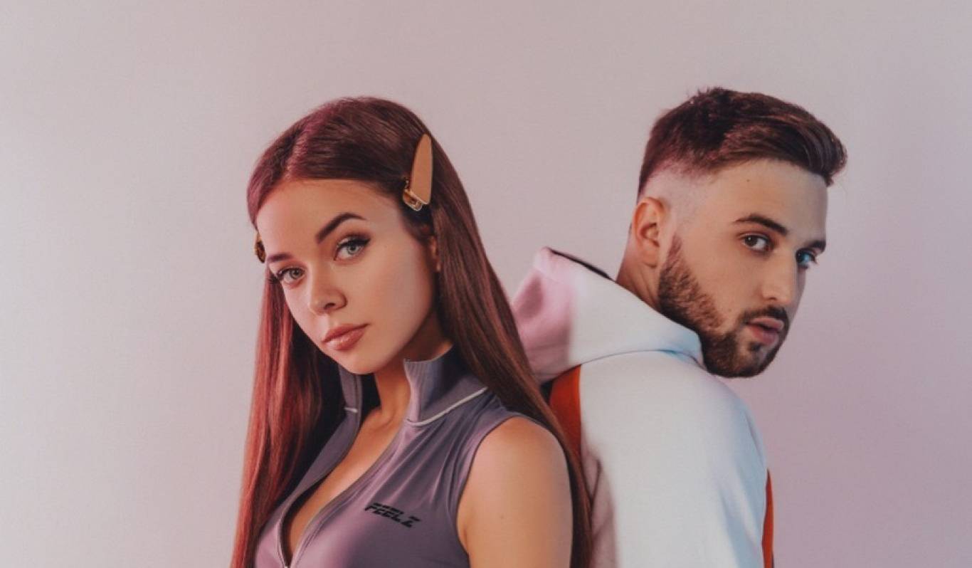 Песню мохито жизнь так бывает. Мохито в жизни так бывает remake многоточие. В жизни так бывает мохито ремейк многоточие. Мохито певец. Альбом мохито.