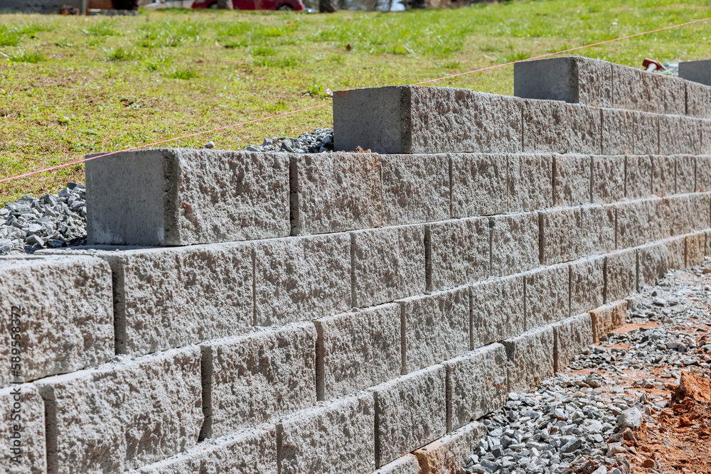 Retaining wall installation in Yakima, WA