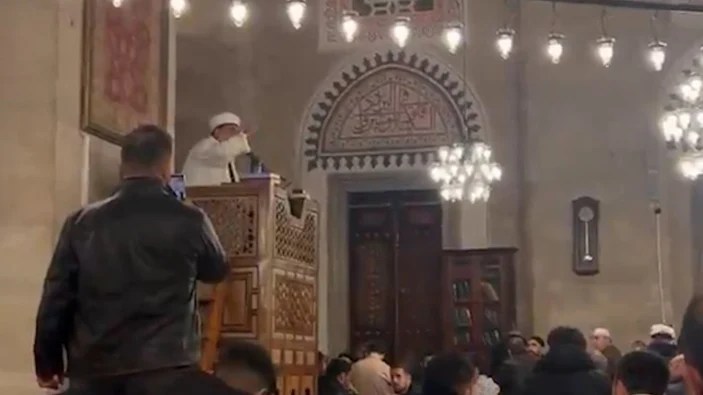 Şehzadebaşı Camii İmamından Tartışmalı Açıklamalar