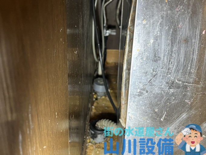 堺市西区浜寺石津町西で防臭キャップからの水漏れは山川設備にお任せ下さい。