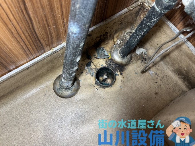 大阪市西区京町堀で排水管が詰まったら山川設備にお任せ下さい。