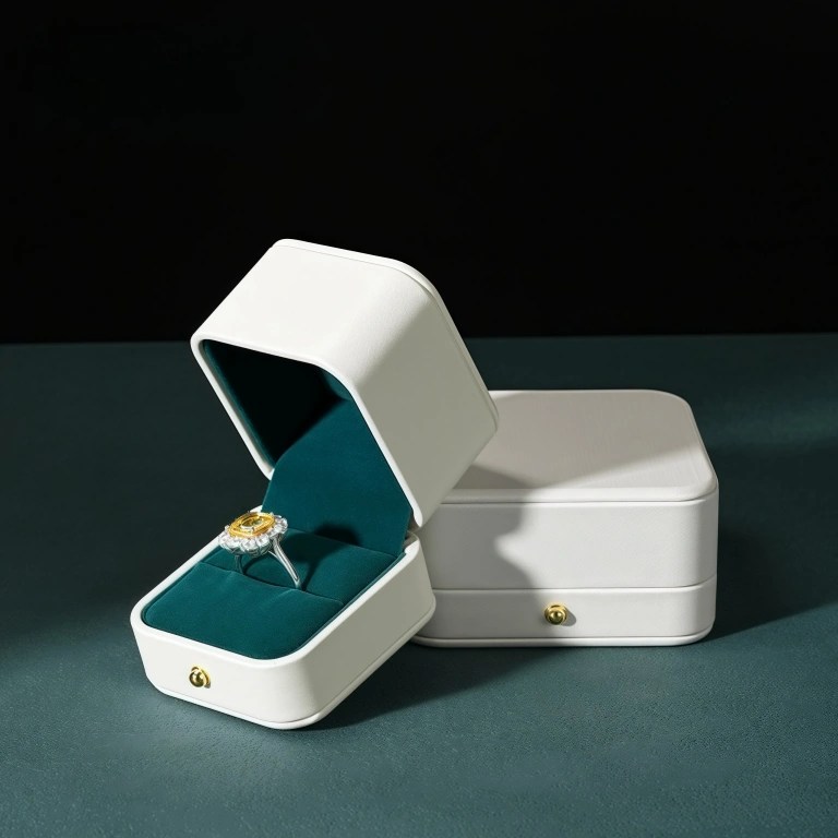 Custom High-End White PU Leather Engagement Ring Box