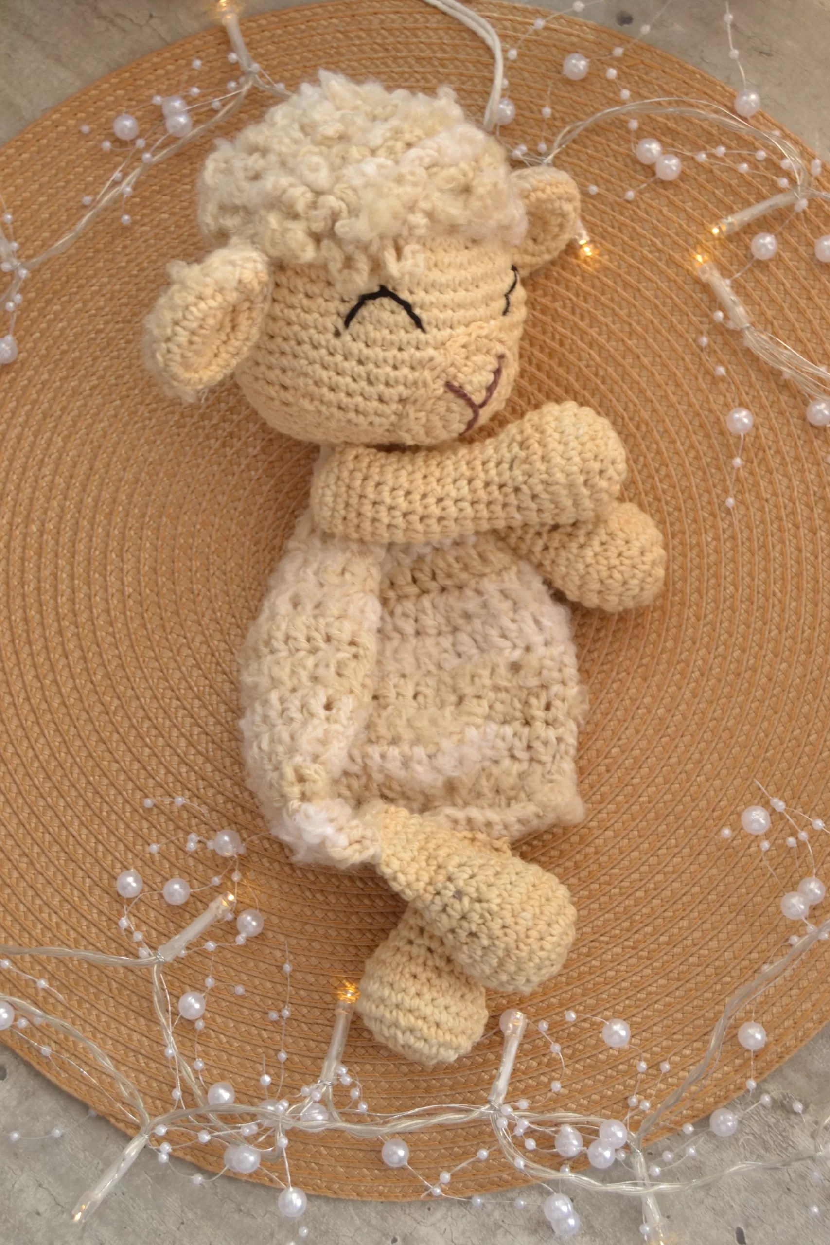 cuddle me sheep pattern/ sheep snuggler pattern