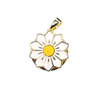 Spinning Daisy Charm