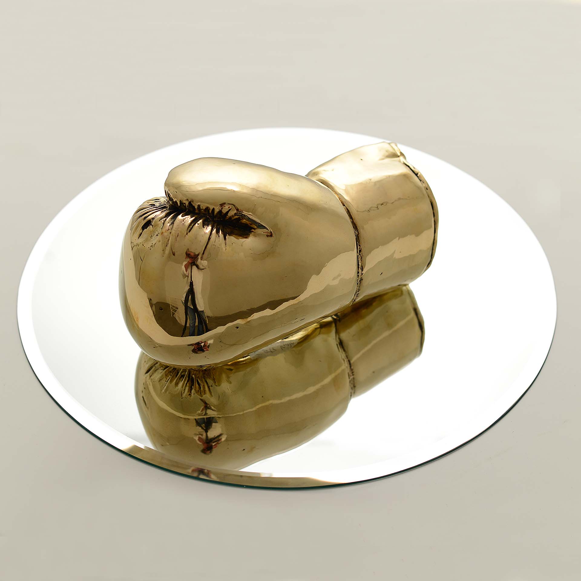 Washington Silvera - Luva Espelho (Espelho de luva), 2020