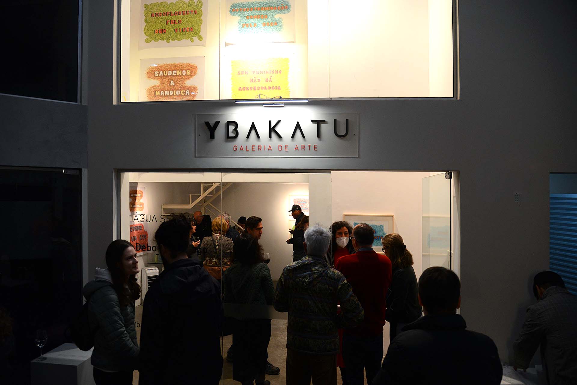 Abertura da exposição "Água se planta", de Debora Santiago.
