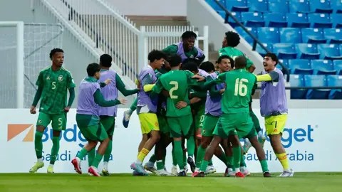 السعودية تتوّج بكأس الخليج للشباب بعد الفوز على اليمن في المباراة النهائية