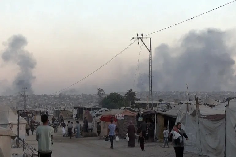 اتفاق غزة مهدد بالانهيار.. جيش الاحتلال يشن غارات مكثفة على القطاع