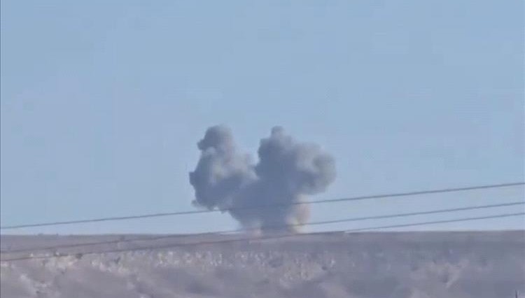 اشتباكات في هضبة حضرموت وطيران حربي يستهدف وادي نحب