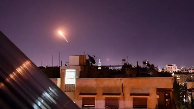 طهران تهدد بقصف مفاعل نووي إسرائيلي