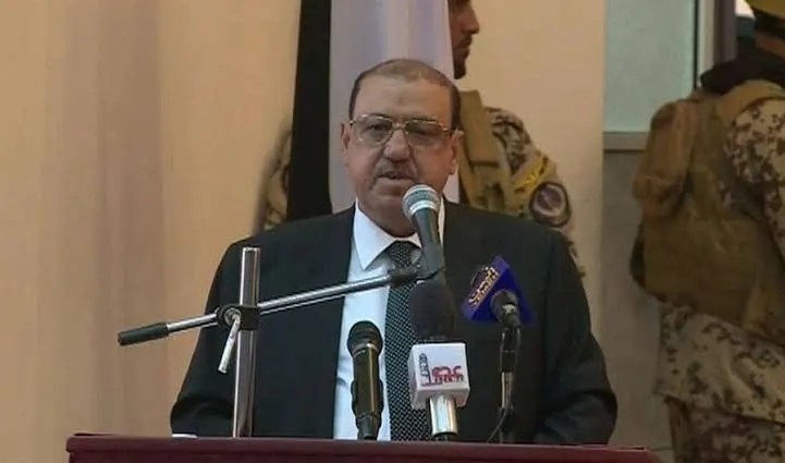 بعد وفاة هادي.. مستشار قانوني: تكليف البركاني رئيساً مؤقتاً يمثل حلاً دستورياً للحفاظ على استمرارية الدولة