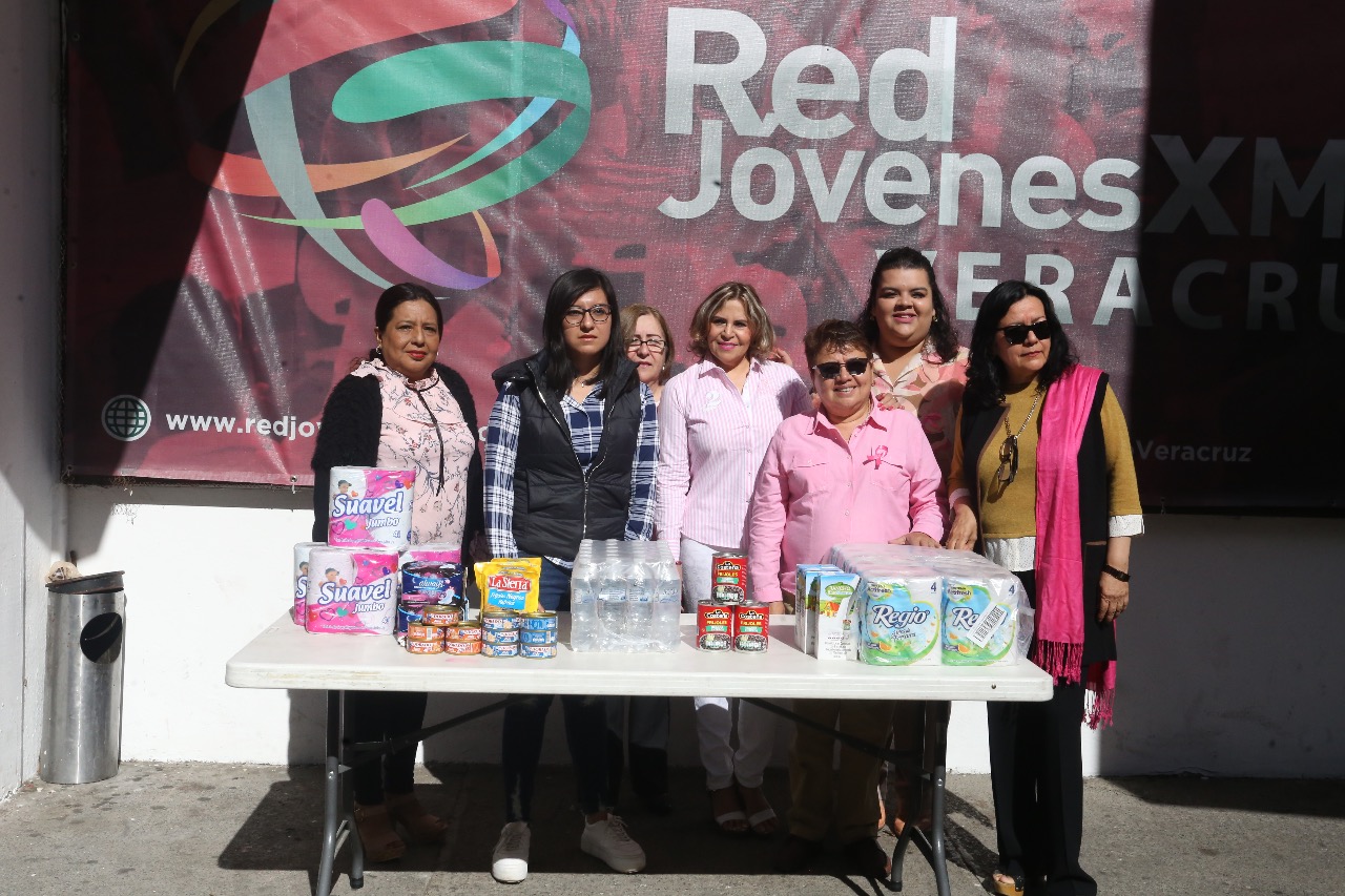 Red de Jóvenes por México en Veracruz colecta víveres en apoyo a personas afectadas por lluvias