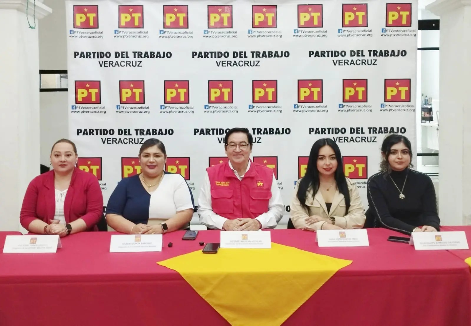 Compromiso del PT con educación y bienestar en Veracruz
