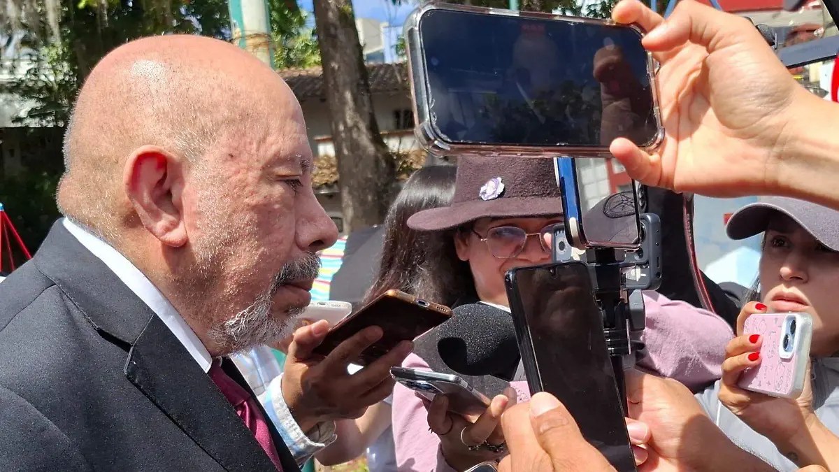 No puedo comentar al respecto: Rector