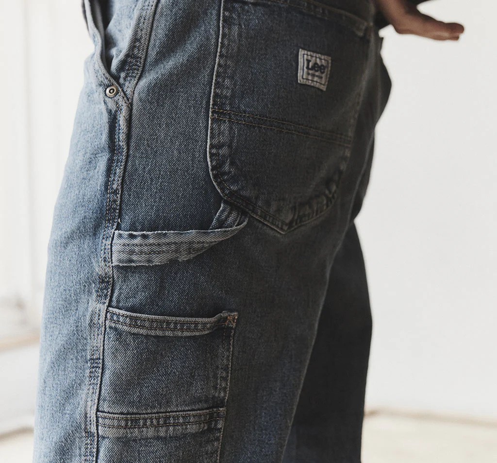 Women Yoder Department Store - Premium Ocean Background Gallery - HD