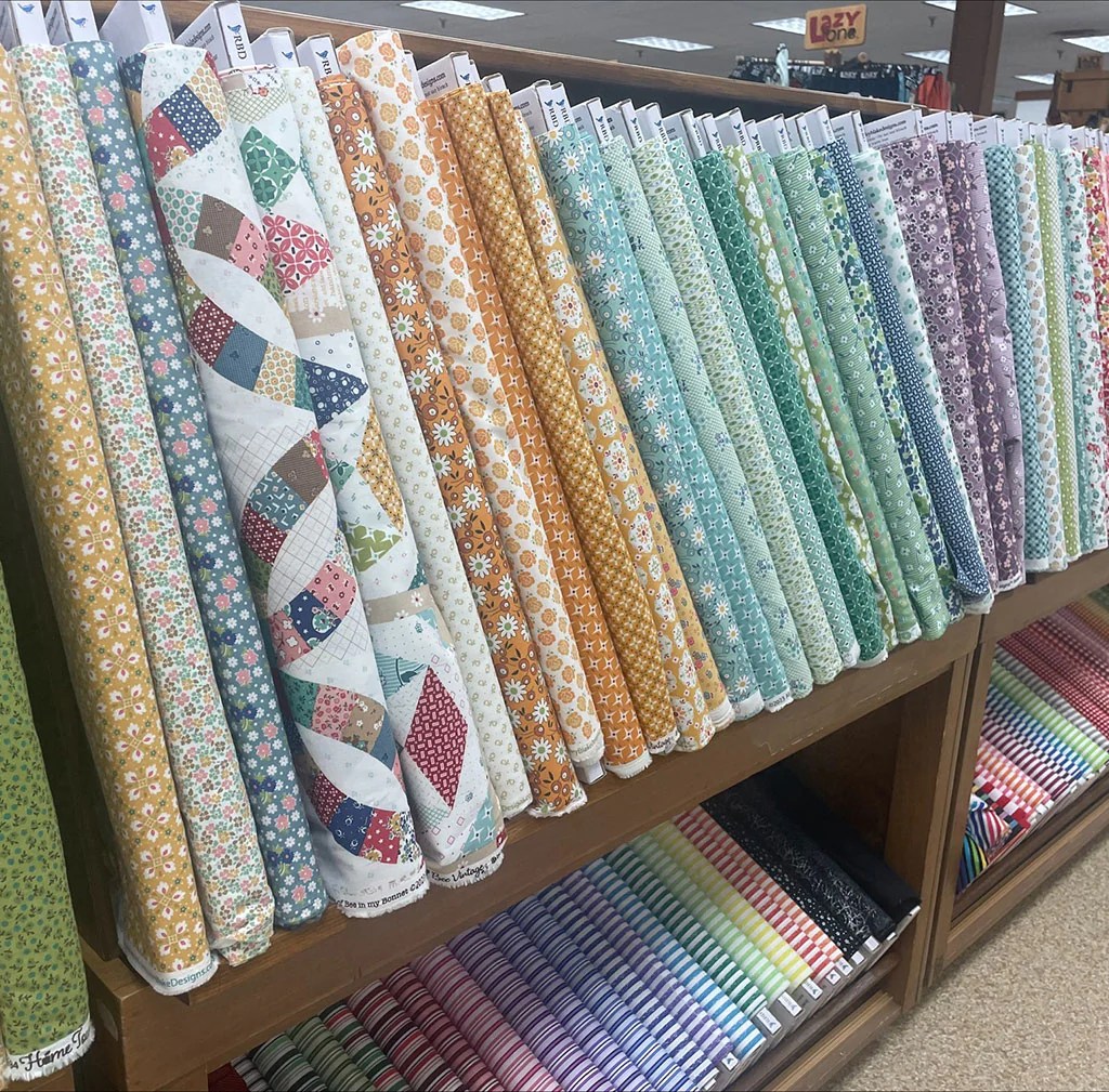 Aster Floral Yoder Department Store - Premium Dark Illustration Gallery - HD