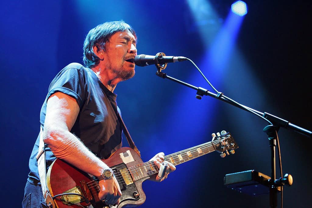 Chris Rea 音樂遺產分析:公路意象、藍調聲線與作品生命