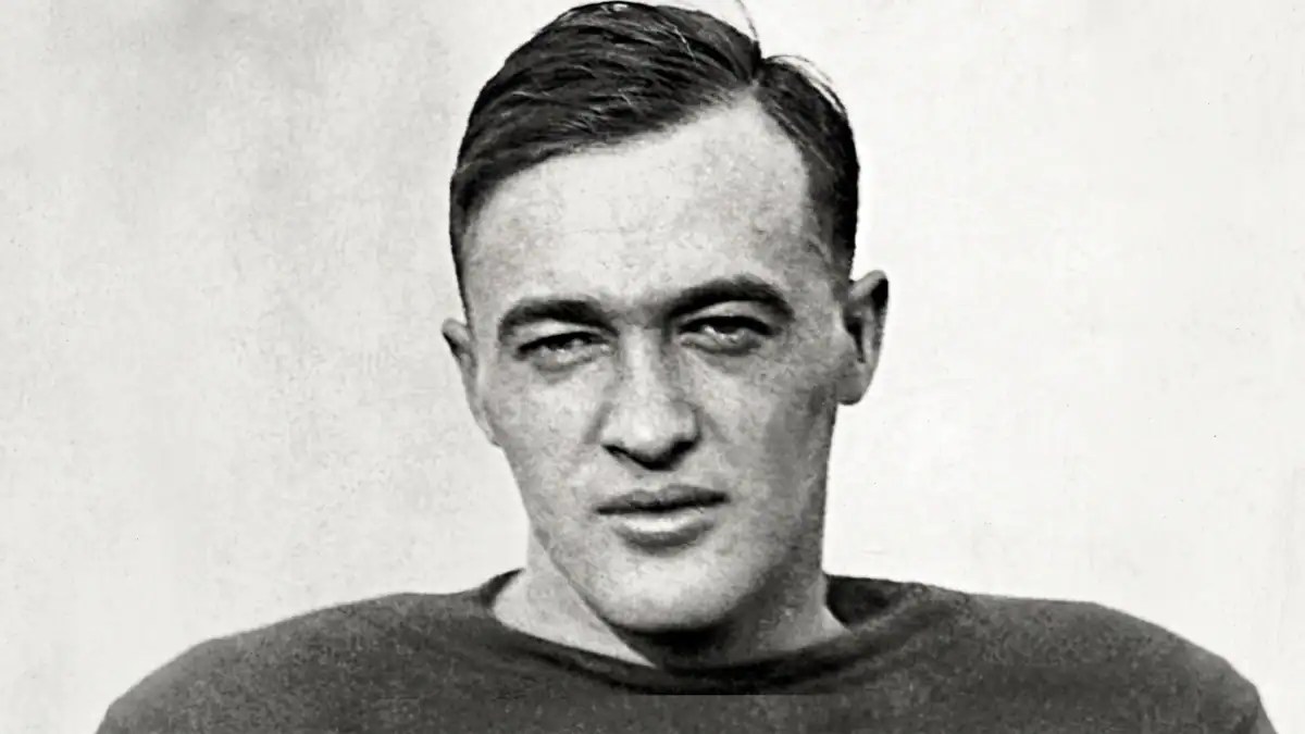 Portrait of George Gipp in a football uniform before 1920.