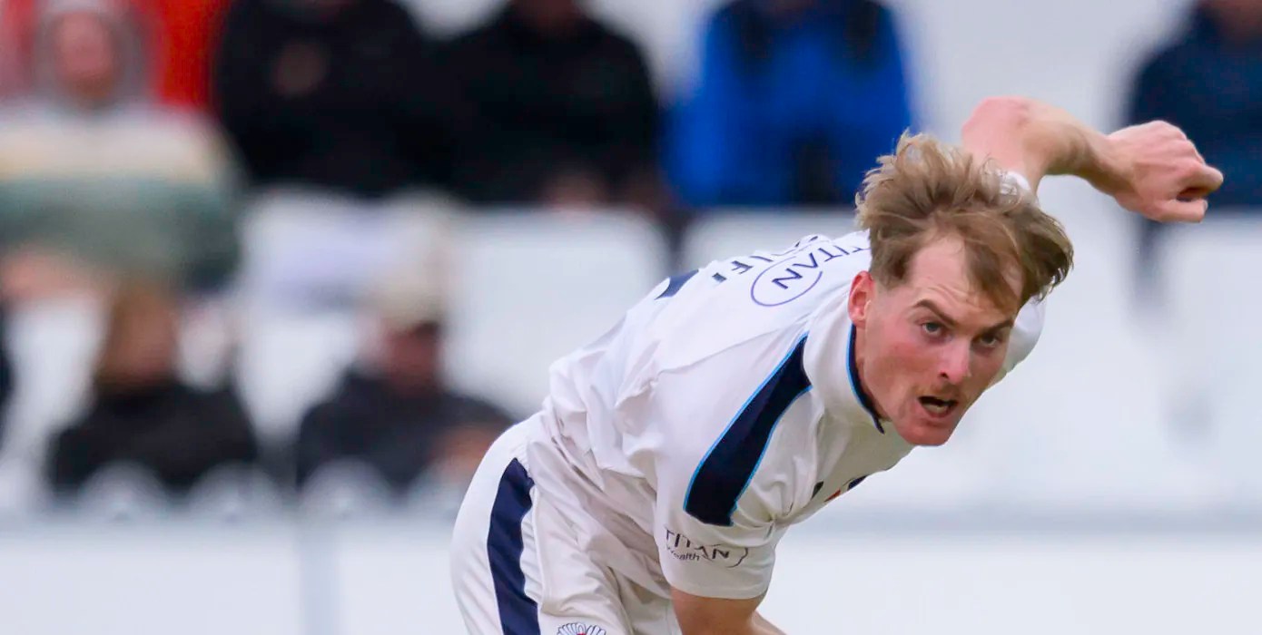 Live Cricket: Yorkshire Men vs Warwickshire, Day 3 Highlights | Rothesay County Championship (2026)