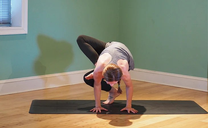 Practice this 6-step grasshopper pose tutorial