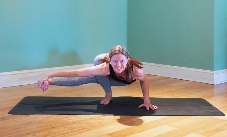 Baby grasshopper pose (yoga photo tutorial)