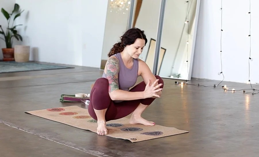 Practice these root chakra yoga poses for grounding