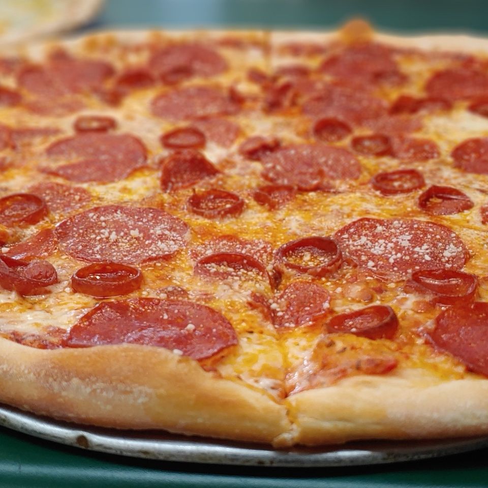 Best pizza ever just a lil high on price. Bruno Bros Pizza Boardman Youngstown Live