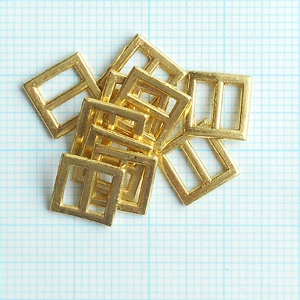 少し大きめ爪なしバックル（ゴールド）