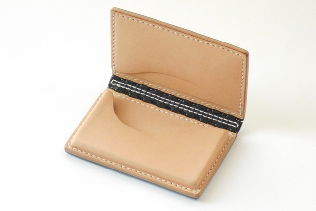 レザー蝶番の名刺入れ Navy × Natural 1