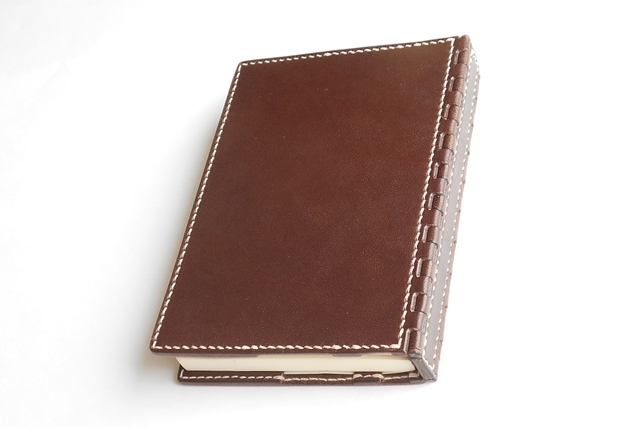 蝶番のレザーブックカバー Brown 1