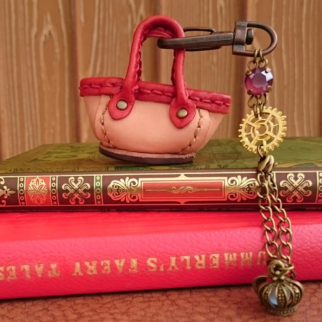 女泥棒と飛行少年。1