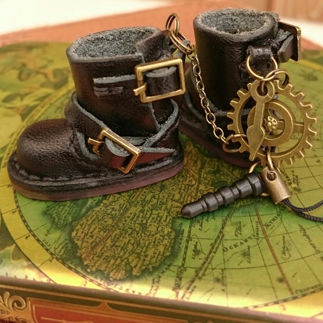 Hide？ Hide and Seek？2