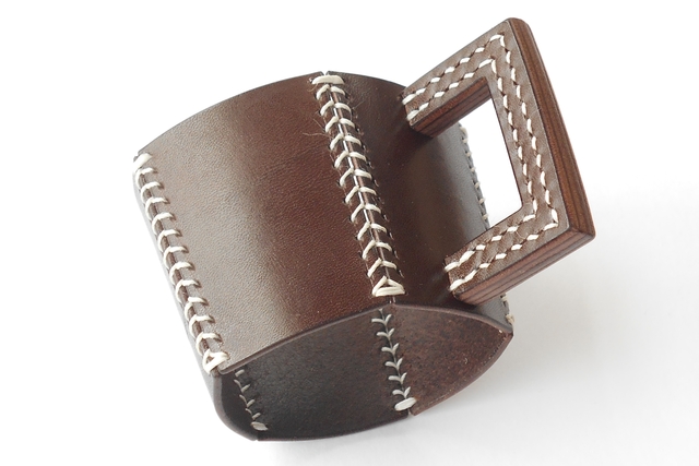 五角のレザーカップスリーブ Brown 3