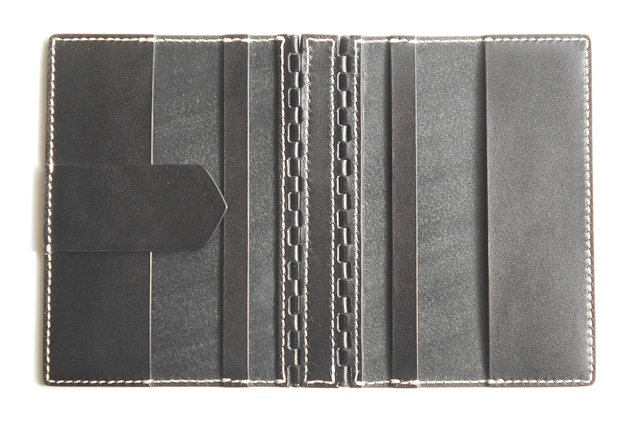 蝶番のレザーブックカバー Black 3