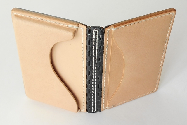 レザー蝶番の名刺入れ Navy × Natural 4