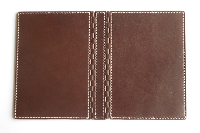 蝶番のレザーブックカバー Brown 4