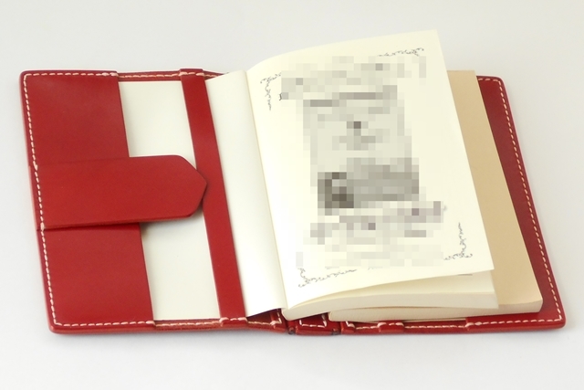 蝶番のレザーブックカバー Red 5