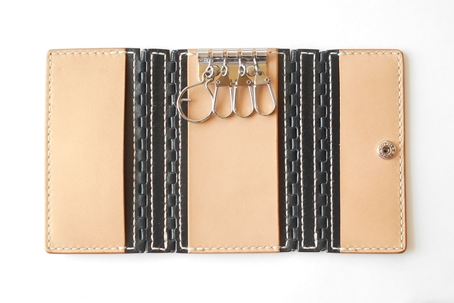 レザー蝶番の4連キーケース Navy × Natural 5