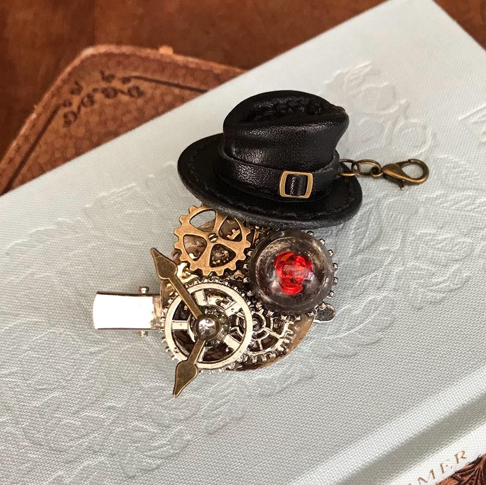 幻想図書館さんのアクセサリー