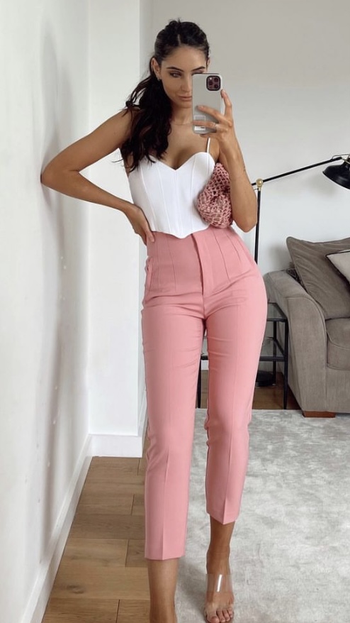 50 pastel outfit ideas that are perfect for springtime