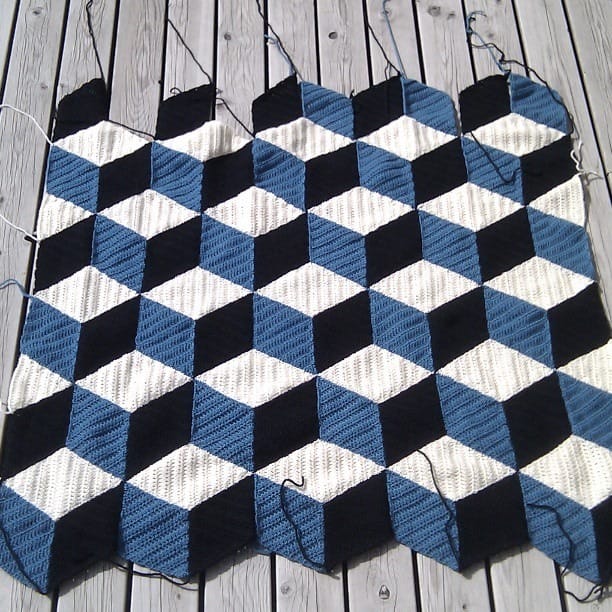 Learn how to crochet a blanket or afghan; Pattern Called 3d Crochet Blanket Free Pattern