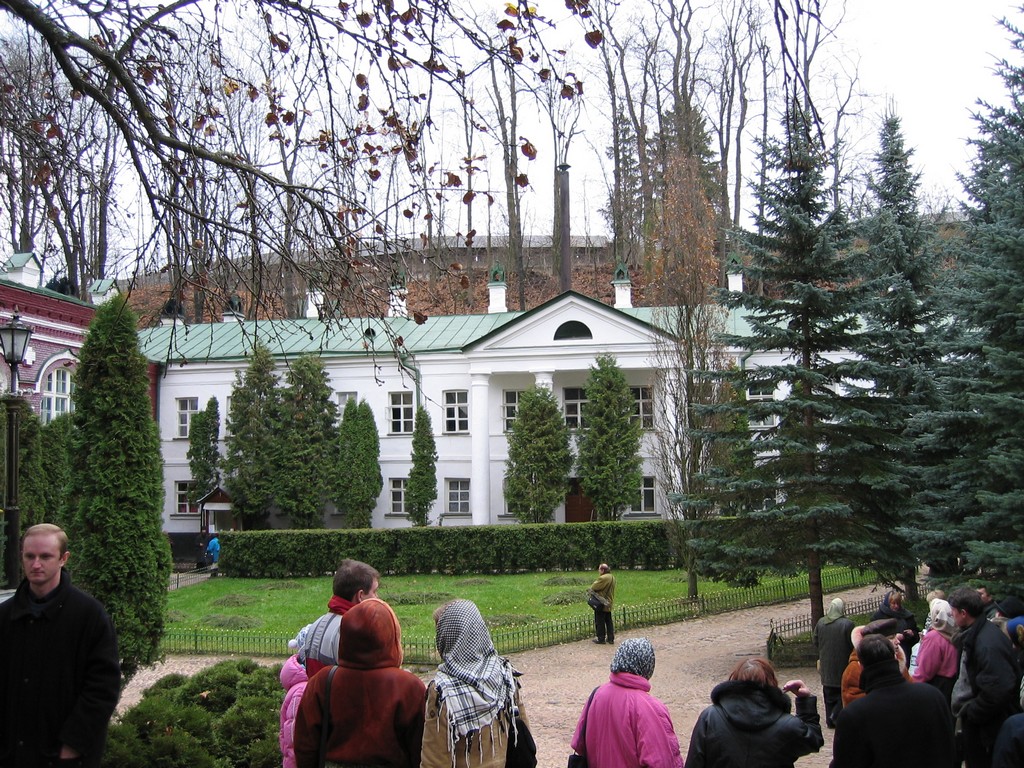 Цены в городе от 450 руб. Pskovo Pecherskij Monastyr Kafedra Melanholii